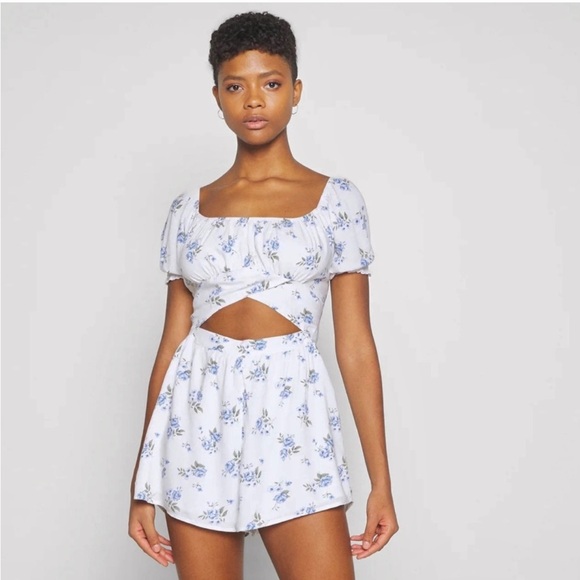 Floral romper - Picture 1 of 5